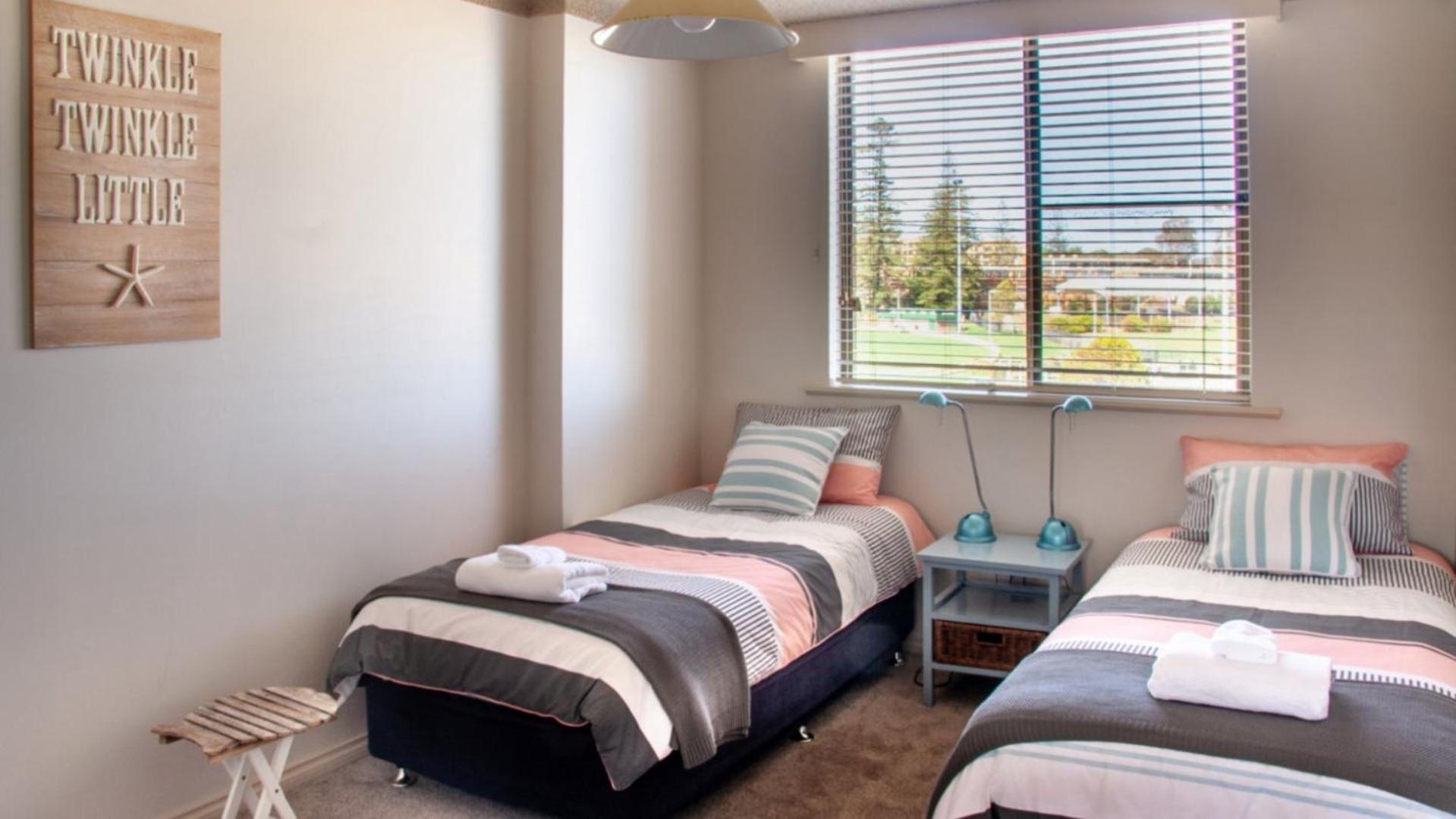 Perfectly Positioned Beachfront - Unit 6 * Port Macquarie