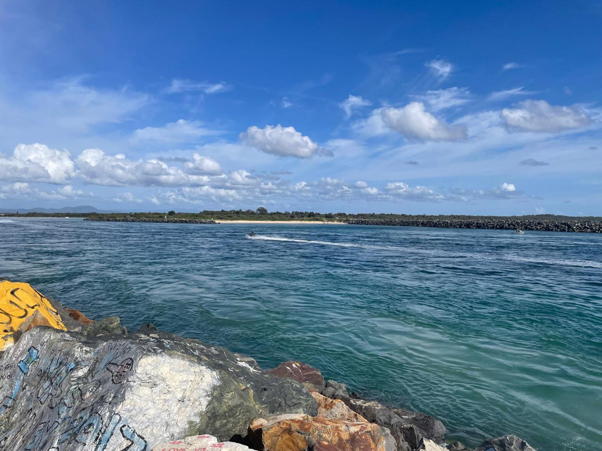 Spacious 4br W/ Water Views * Port Macquarie