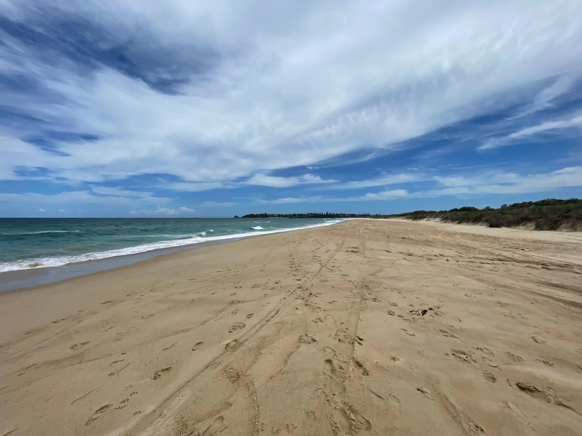 Spacious 4br W/ Water Views