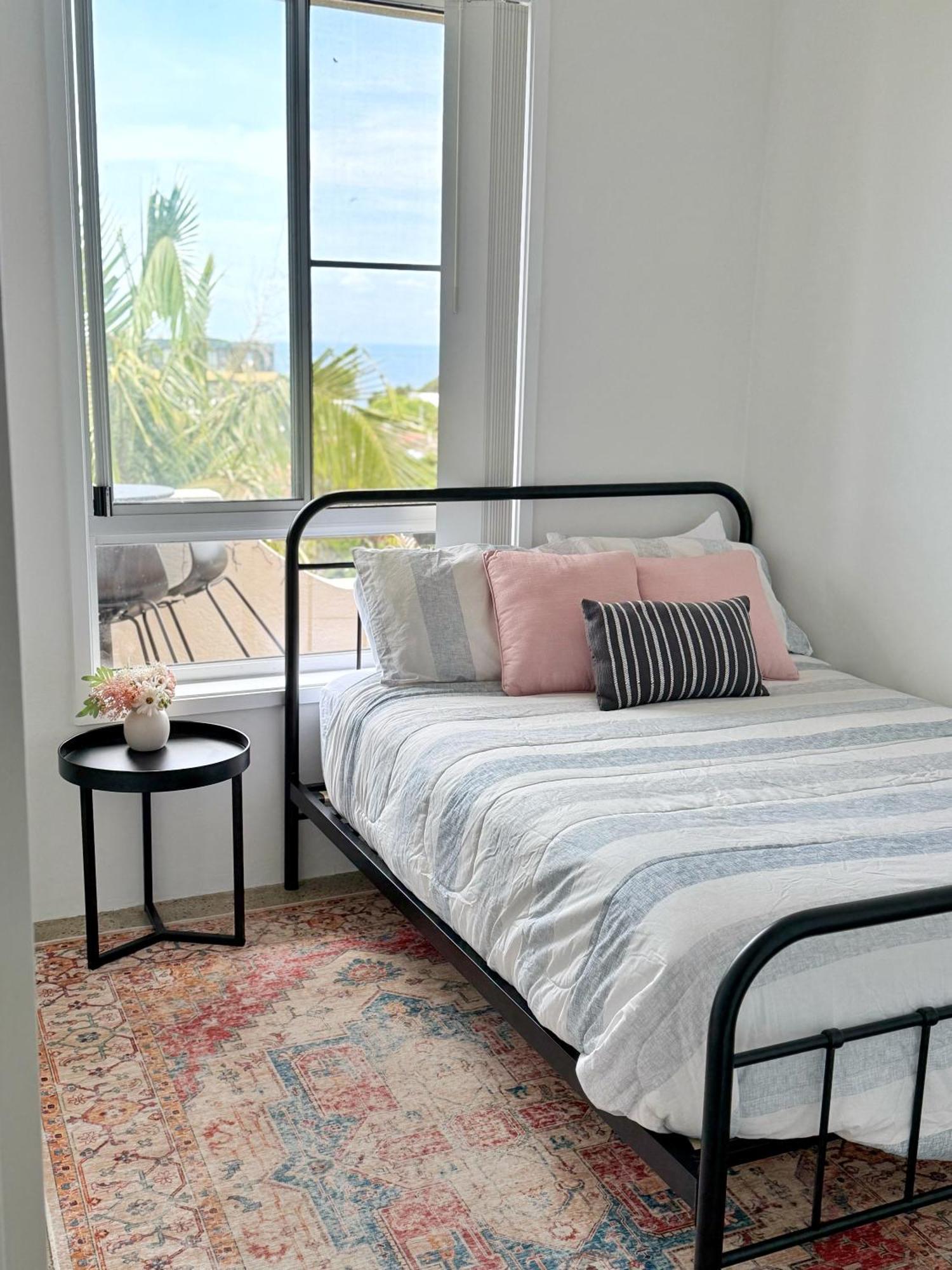 Apartamento 2 Bedroom Coastal Getaway With Ocean Views! Port Macquarie