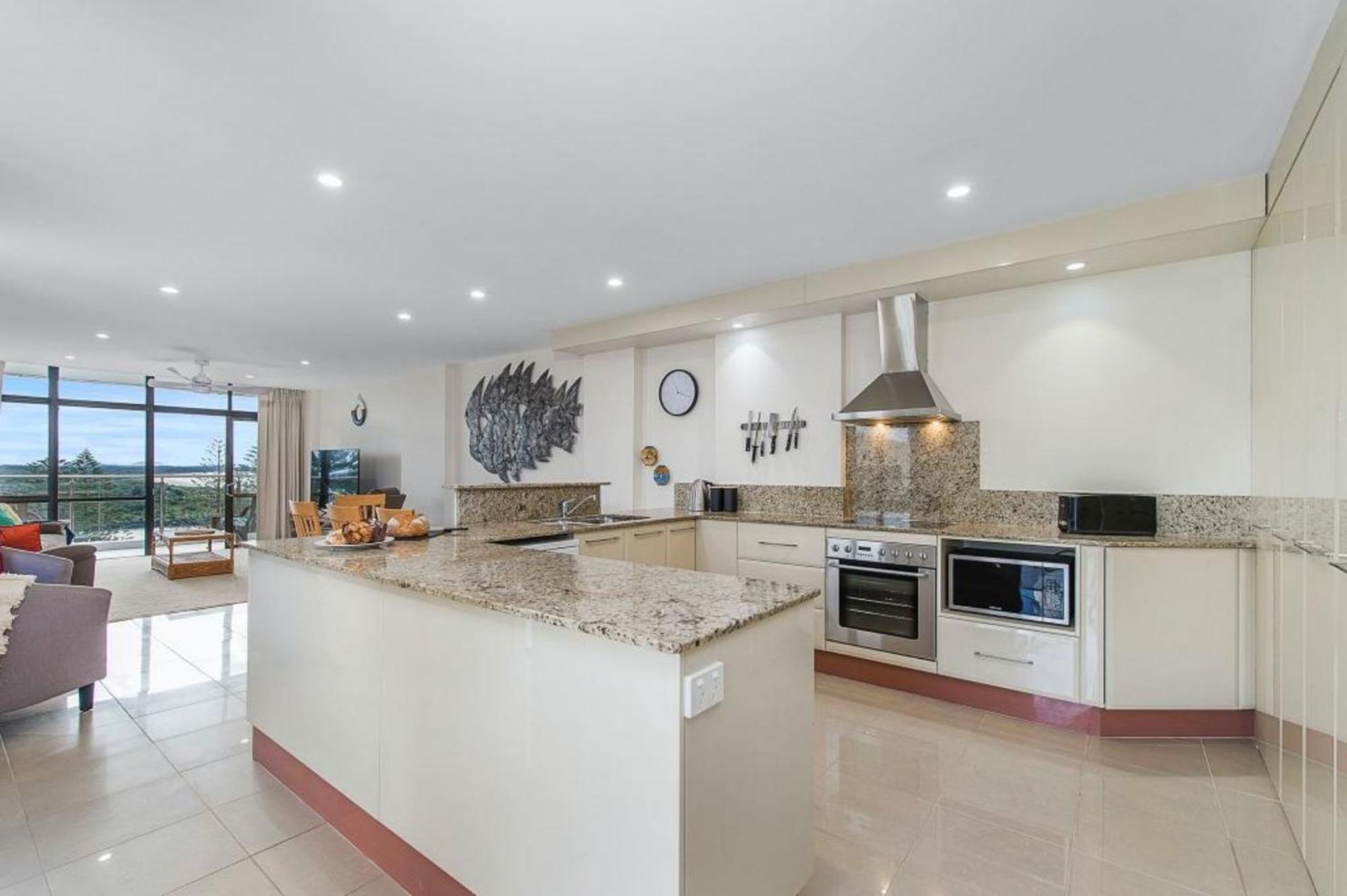 Apartment Tasman Towers Penthouse 21