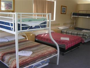 Surf Port Motel 4*