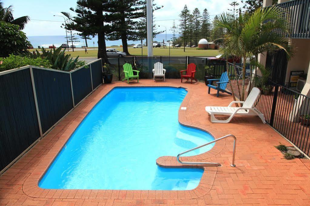 Beach House Holiday Aparthotel