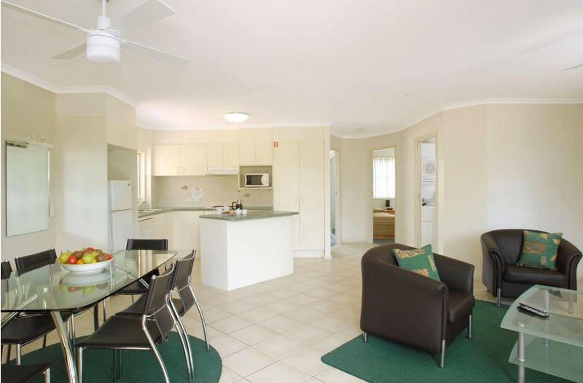 Town Beachcomber Aparthotel