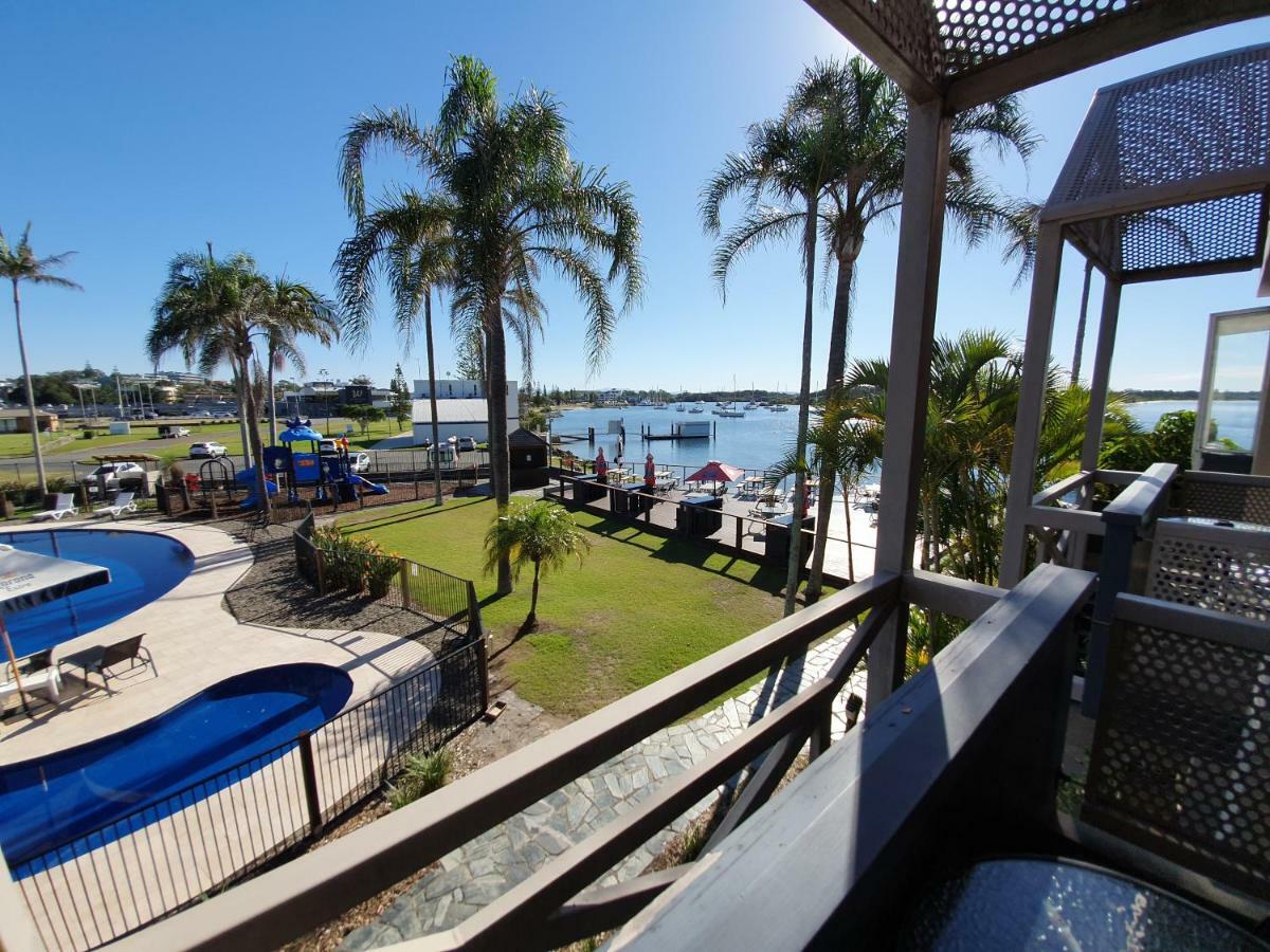 Comfort Waters Edge Resort 4*