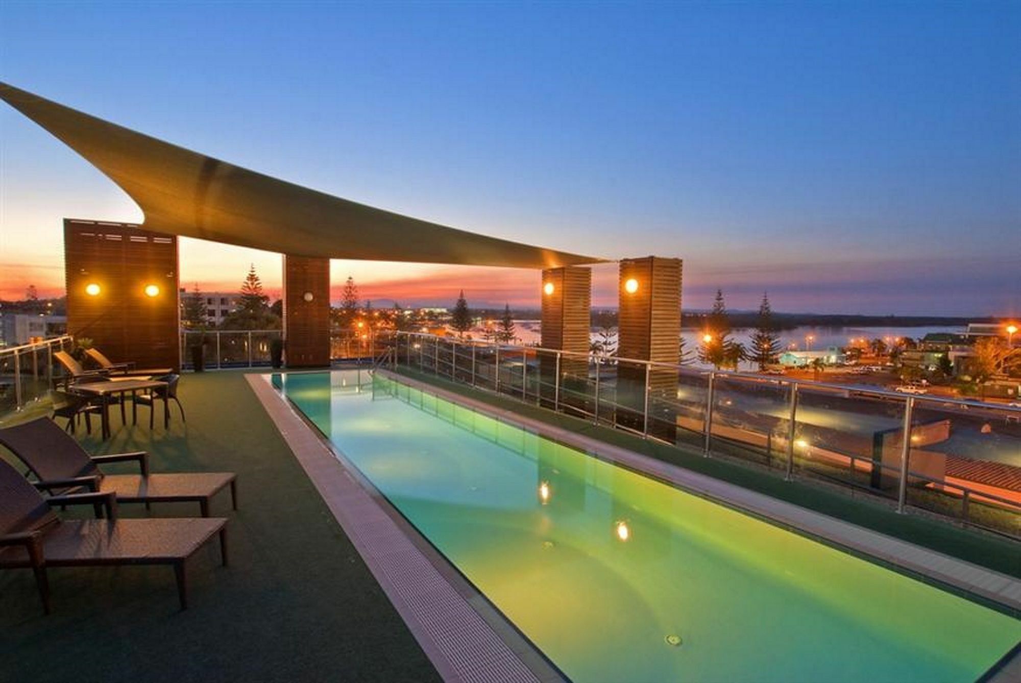 Mantra Quayside 4*